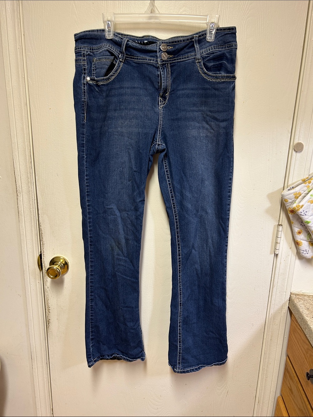 Wallflower Women's Dark Blue Distressed Denim Jeans